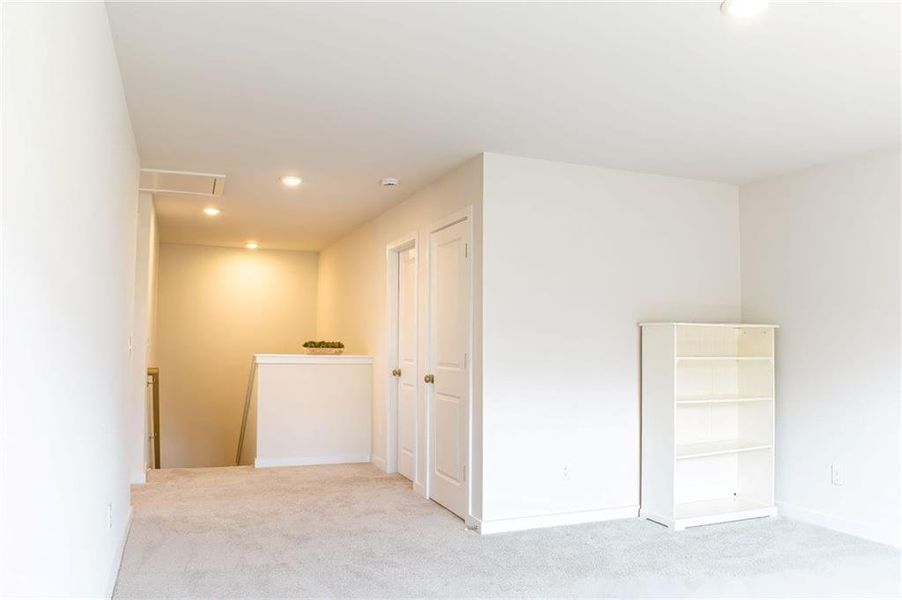 Spacious, unfurnished interior of a new home in , Flowery Branch (Image 13).