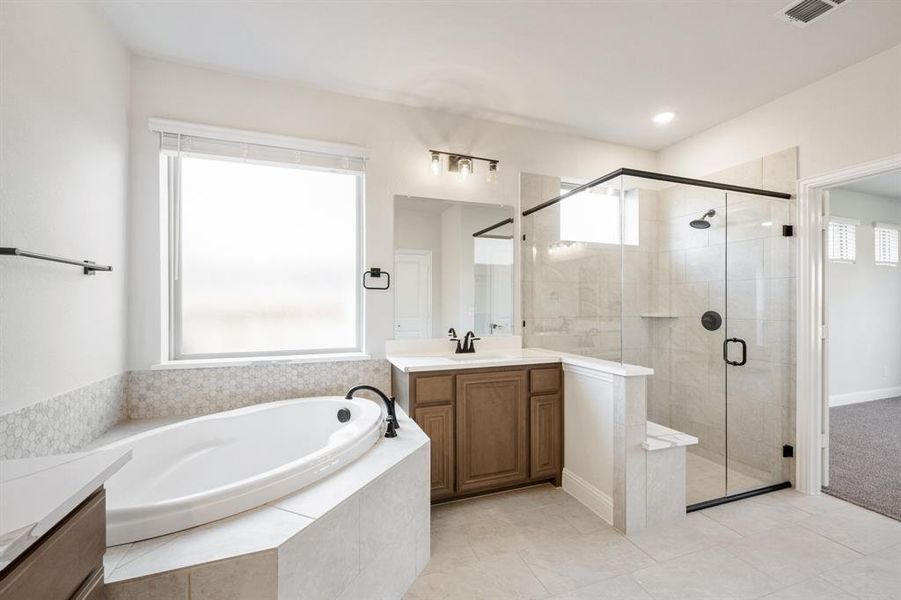 Furnished interior view inside a new home in Stone River Glen 60s, Royse City (Image 8). Furnished interior view inside a new home in Stone River Glen 60s, Royse City (Image 8).