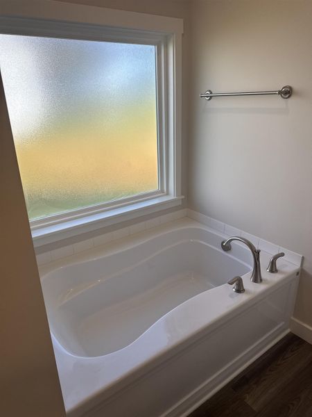 Close-up of interior finishes inside a home in Davis Heights, Inman (Image 9).