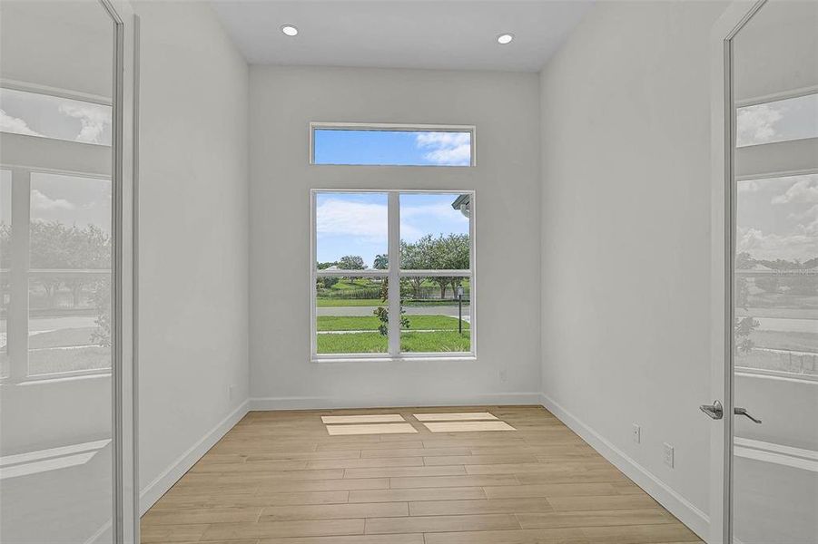 Spacious, unfurnished interior of a new home in , North Port (Image 23).