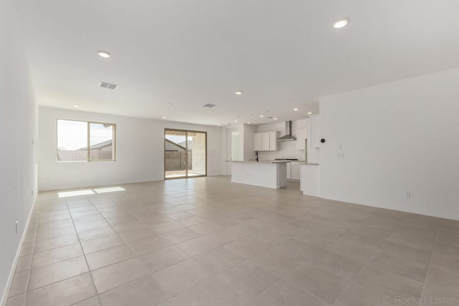 Spacious, unfurnished interior of a new home in Tyler Ranch, Buckeye (Image 8). Spacious, unfurnished interior of a new home in Tyler Ranch, Buckeye (Image 8).