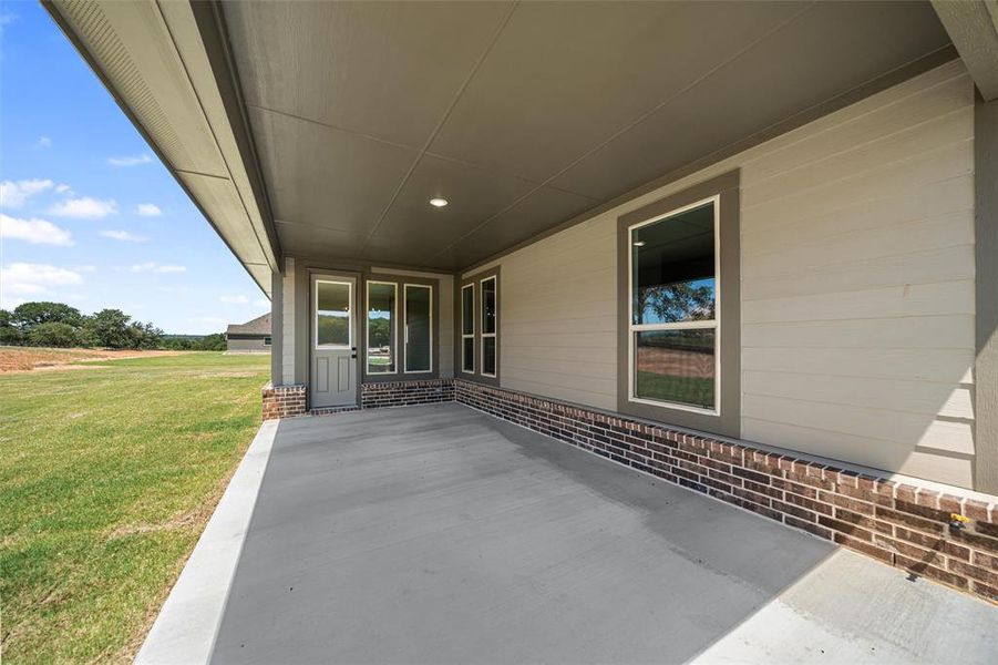 Spacious, unfurnished interior of a new home in Oak Grove Addition, Springtown (Image 28). Spacious, unfurnished interior of a new home in Oak Grove Addition, Springtown (Image 28).
