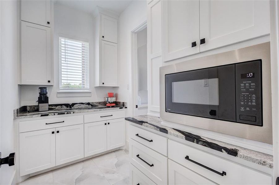 Furnished interior view inside a new home in , Sanger (Image 16).