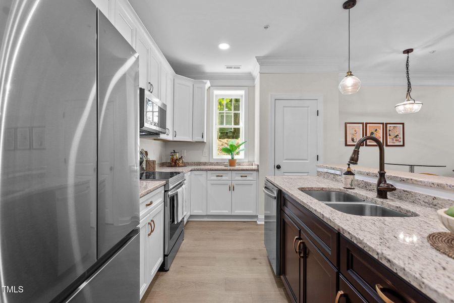 45-web-or-mls-2N6A5066