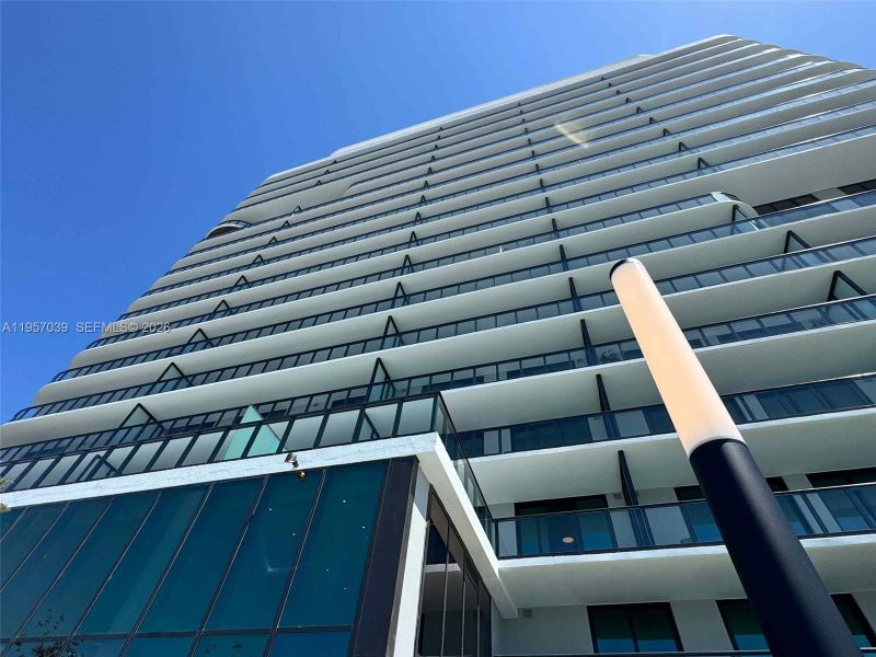 Condo located in Miami Beach, FL showcasing its design and architecture (Image 3). Condo located in Miami Beach, FL showcasing its design and architecture (Image 3).