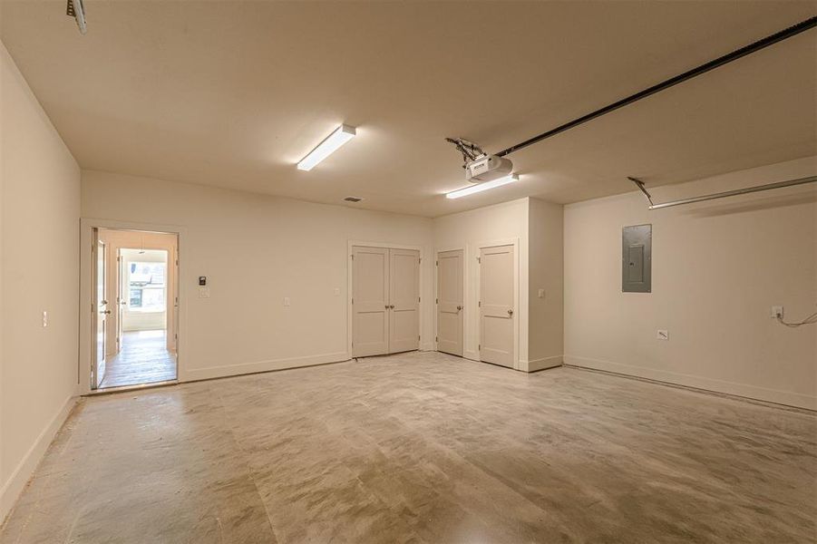 Spacious, unfurnished interior of a new home in , Wills Point (Image 13).