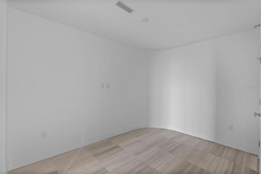 Spacious, unfurnished interior of a new home in , Tampa (Image 56). Spacious, unfurnished interior of a new home in , Tampa (Image 56).