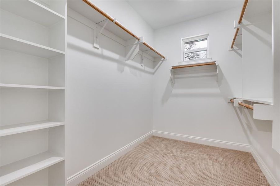 Spacious, unfurnished interior of a new home in , Seagoville (Image 20).