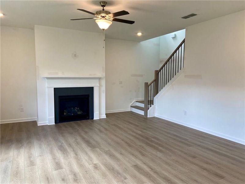 Spacious, unfurnished interior of a new home in Eastlyn Crossing, Flowery Branch (Image 24).