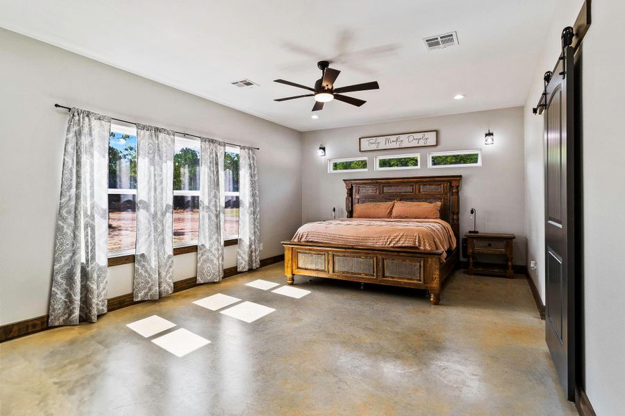 Furnished interior view inside a new home in , Livingston (Image 9).