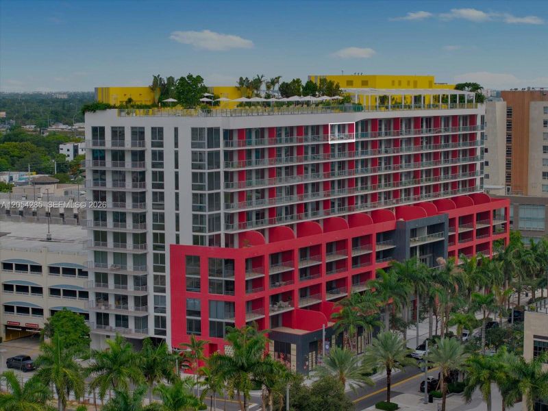 Condo located in Miami, FL showcasing its design and architecture (Image 24). Condo located in Miami, FL showcasing its design and architecture (Image 24).
