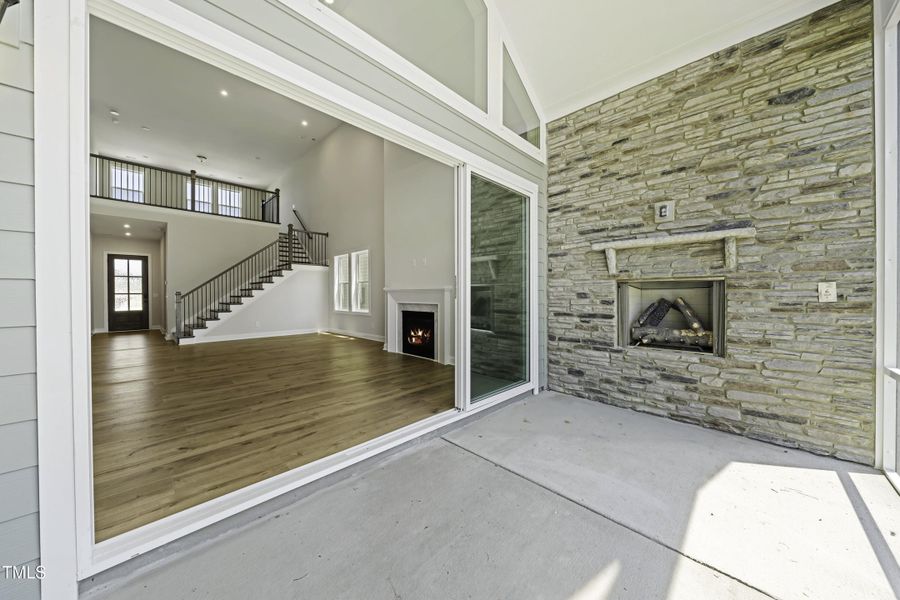 STY5-0215-00_Alton_A_Outdoor Living-1