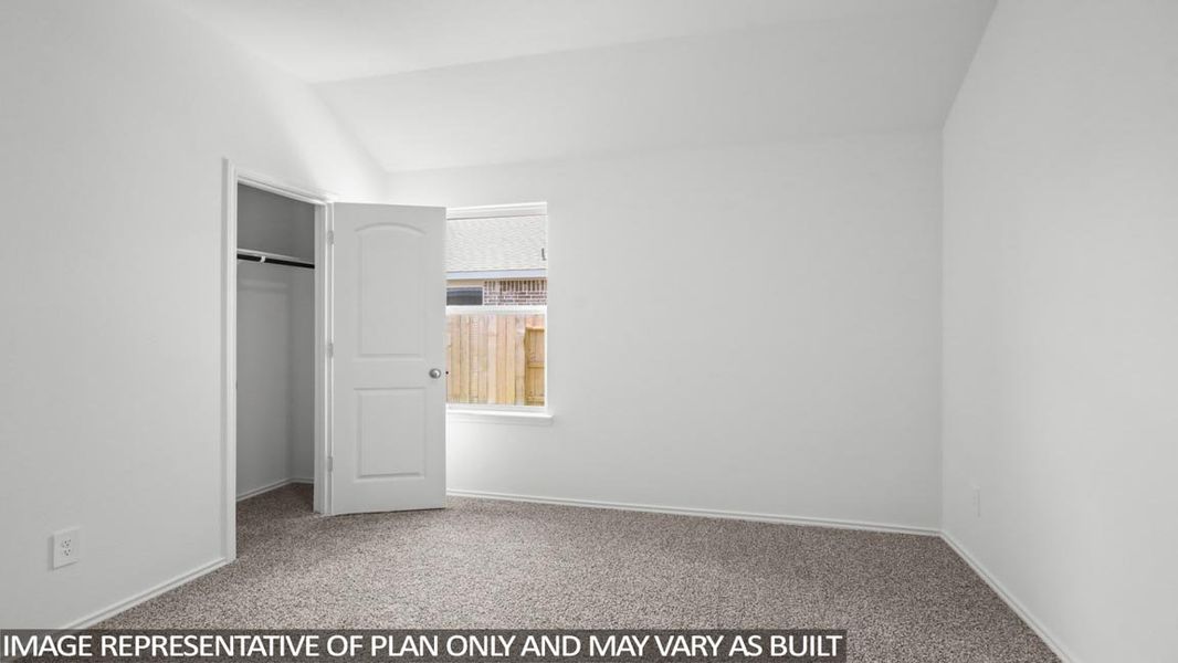 Spacious, unfurnished interior of a new home in Silverthorne, Conroe (Image 17).