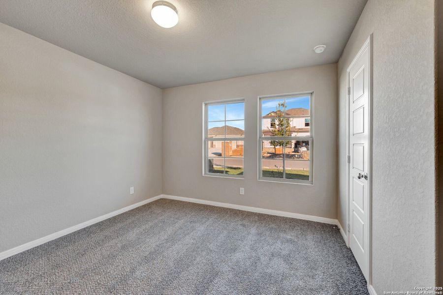 Spacious, unfurnished interior of a new home in Greenspoint Heights, Seguin (Image 14).