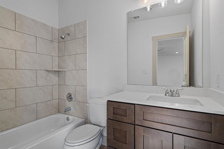 Furnished interior view inside a new home in , Pflugerville (Image 8).