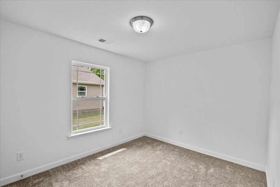 Representative unfurnished interior of a home built from the Lexington by Enchanted Homes in Gentry Place, Spartanburg (Image 17).