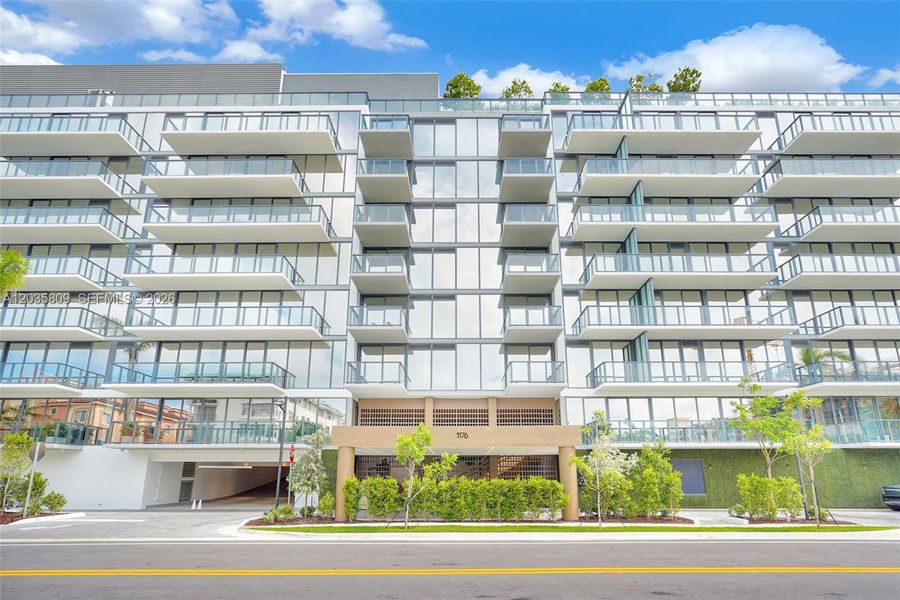Condo located in Bay Harbor Islands, FL showcasing its design and architecture (Image 5). Condo located in Bay Harbor Islands, FL showcasing its design and architecture (Image 5).