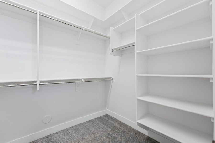 Spacious, unfurnished interior of a new home in Combs Ranch, San Tan Valley (Image 27).