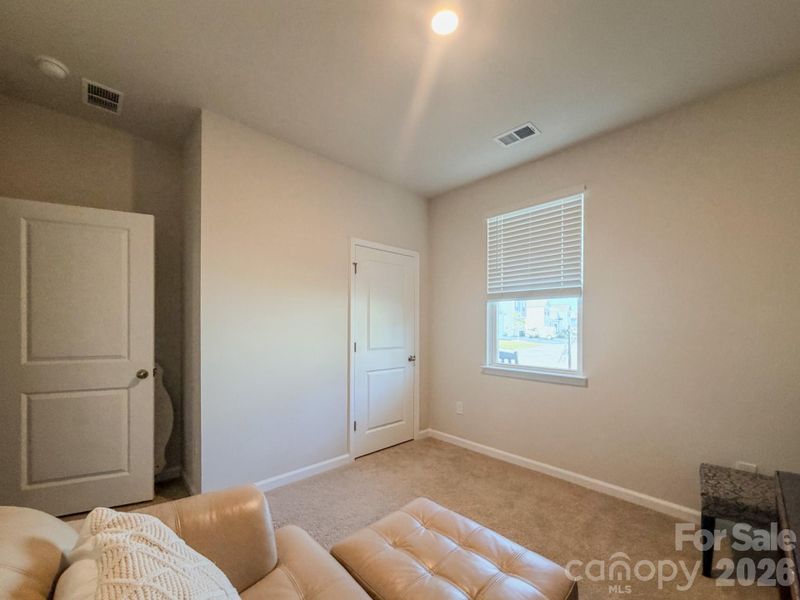 Image 27 of a home in .