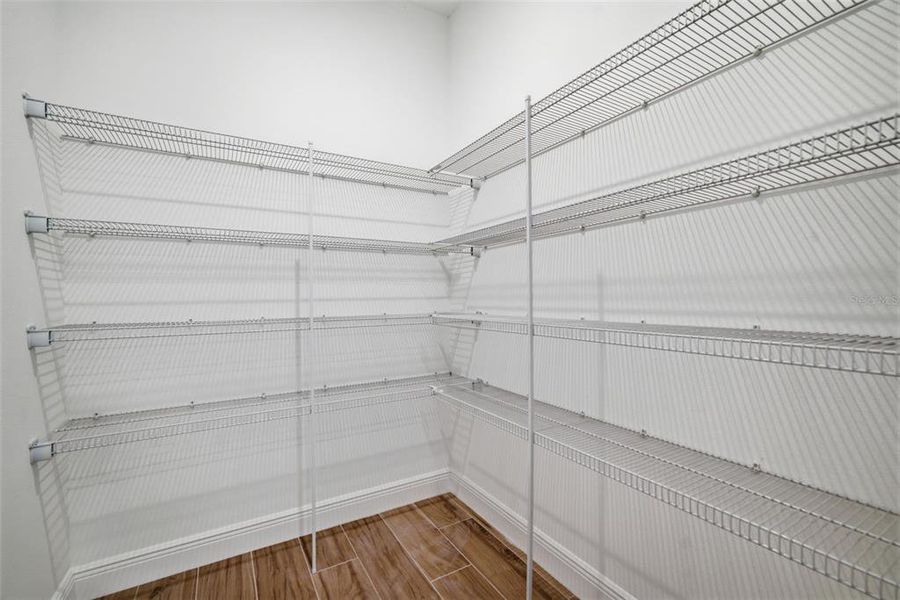 Spacious, unfurnished interior of a new home in Fieldstone, Plant City (Image 51).