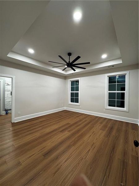 Spacious, unfurnished interior of a new home in , Hartwell (Image 8).