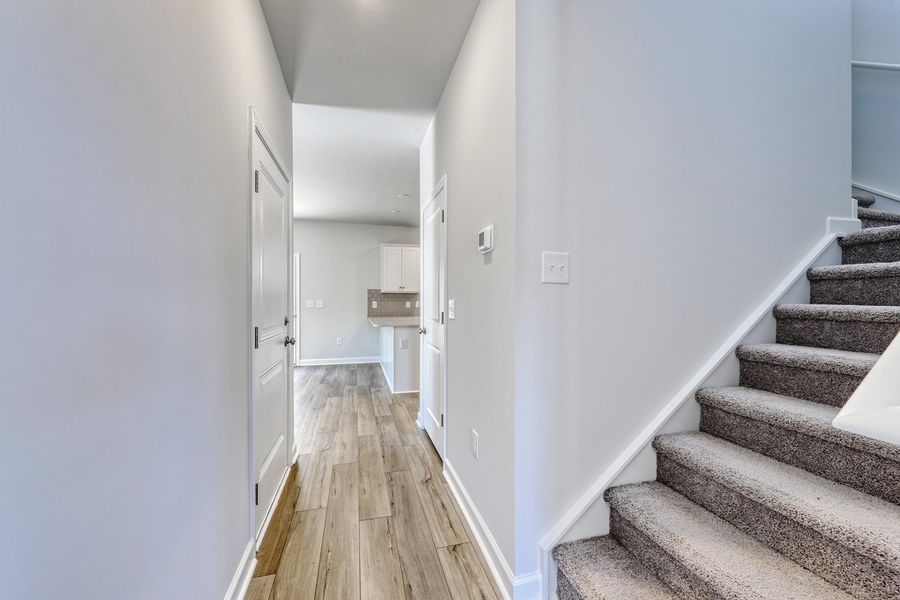 Spacious, unfurnished interior of a new home in Jordan Grove, Conway (Image 17).