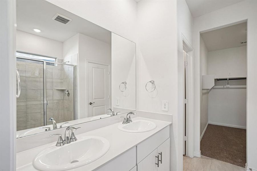 Furnished interior view inside a new home in Southridge - Spring Series, McKinney (Image 15). Furnished interior view inside a new home in Southridge - Spring Series, McKinney (Image 15).