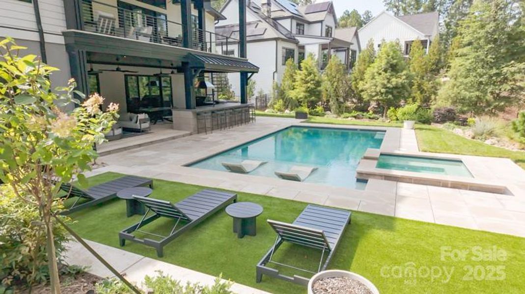 Image 40 of a home in .