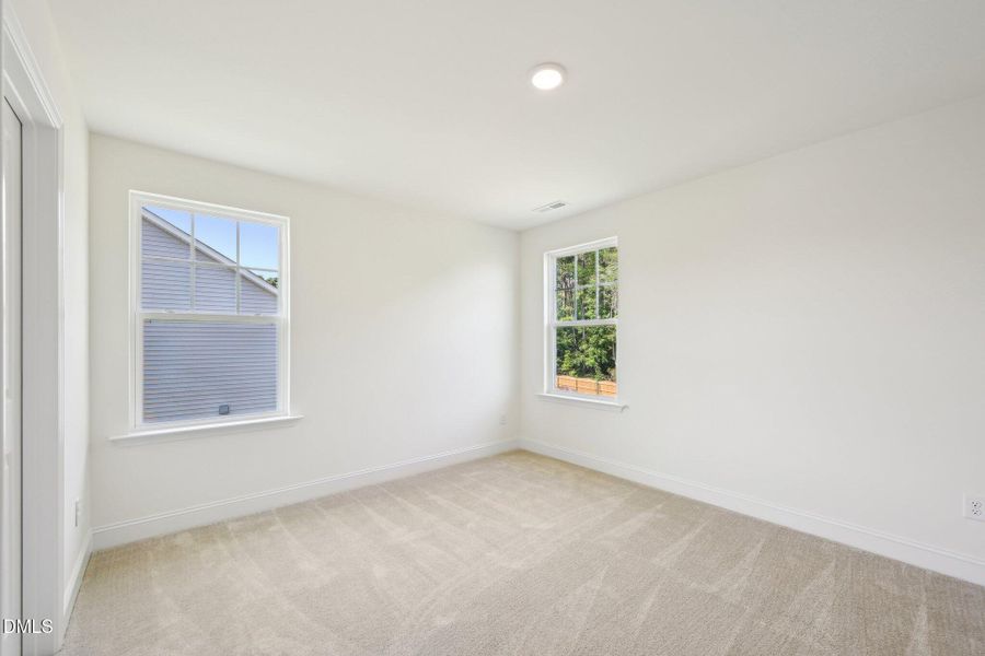 30-web-or-mls-Winding Crk Dr-2105-030