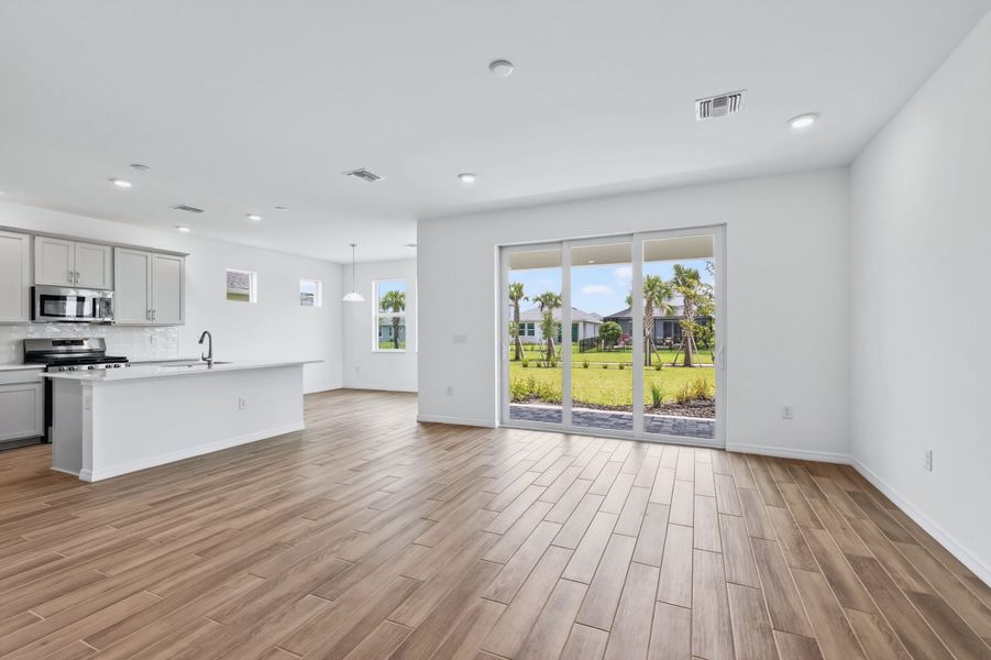 Spacious, unfurnished interior of a new home in The Sanctuary – Coastal Collection, Punta Gorda (Image 24). Spacious, unfurnished interior of a new home in The Sanctuary – Coastal Collection, Punta Gorda (Image 24).