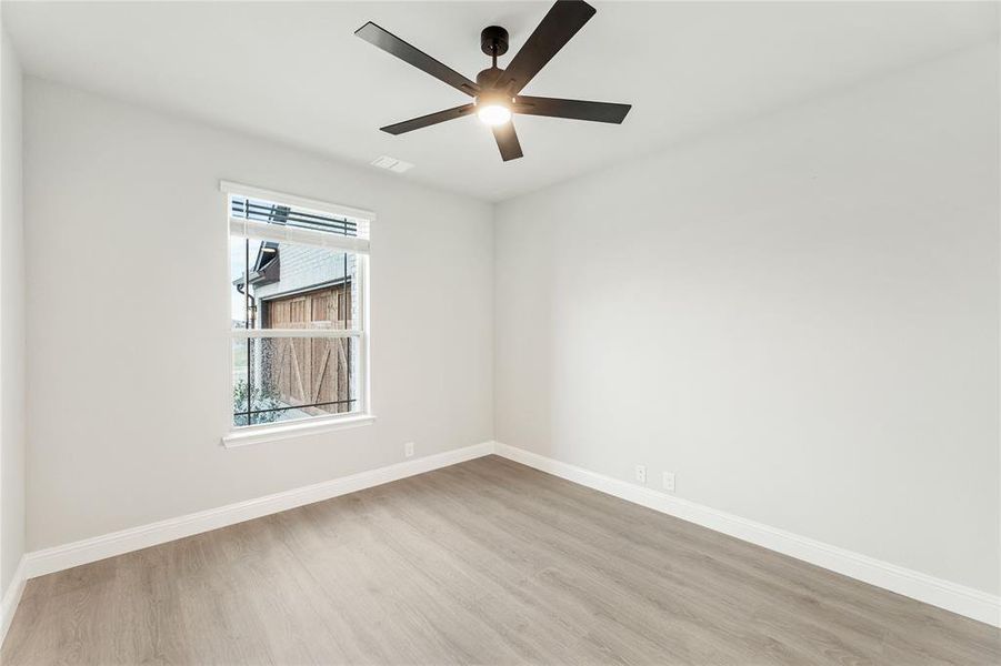 Spacious, unfurnished interior of a new home in Somerset Classic 70s & 80s, Mansfield (Image 15).