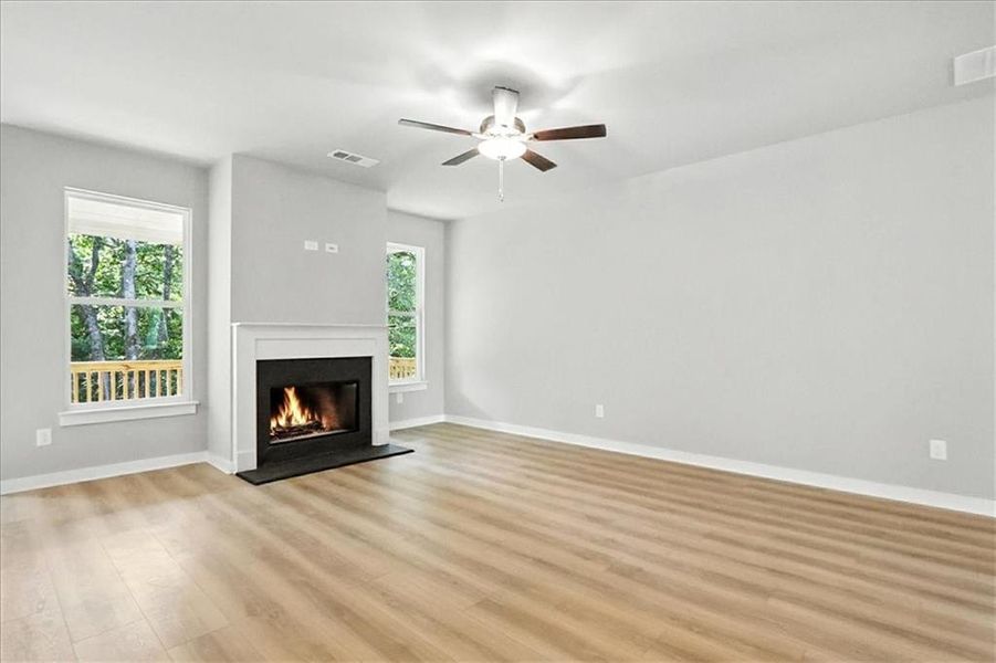 Spacious, unfurnished interior of a new home in , Jefferson (Image 27).