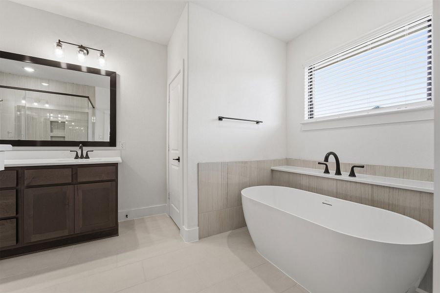 Furnished interior view inside a new home in Craig Ranch, McKinney (Image 10). Furnished interior view inside a new home in Craig Ranch, McKinney (Image 10).