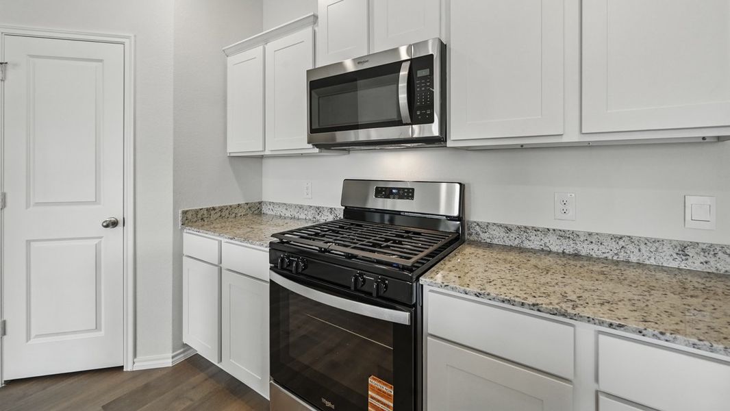 Furnished interior view inside a new home in Stonewyck Farms, Ennis (Image 11).