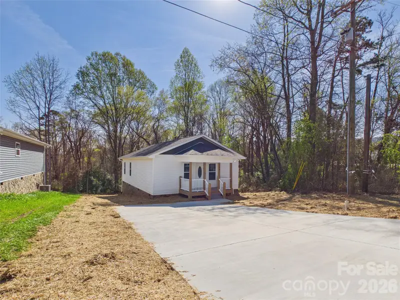 Image 37 of a home in .