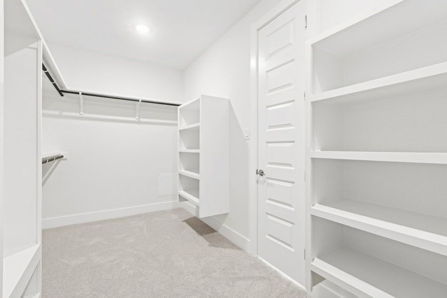 Spacious, unfurnished interior of a new home in Leander Estates, Leander (Image 29).