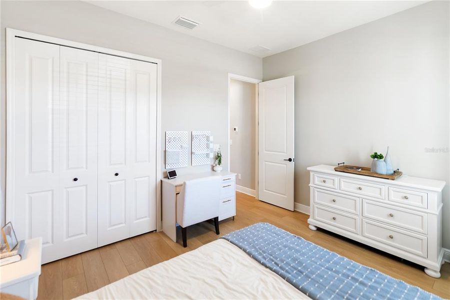 Furnished interior view inside a new home in Canoe Creek, Parrish (Image 7). Furnished interior view inside a new home in Canoe Creek, Parrish (Image 7).