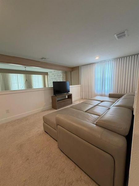 Furnished interior view inside a new home in , Winter Garden (Image 22).