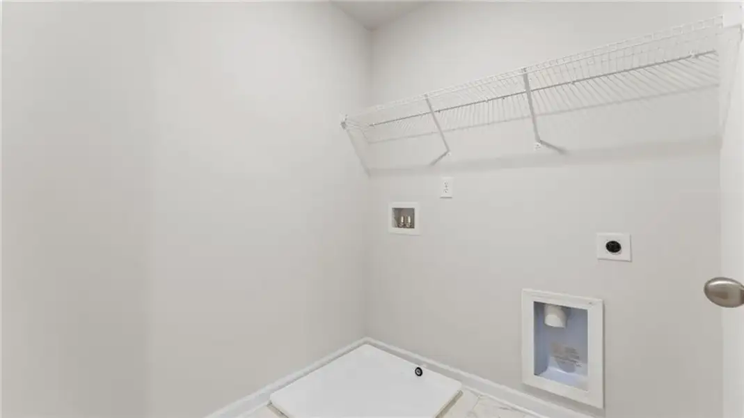 Spacious, unfurnished interior of a new home in Owen Preserve, Canton (Image 18).