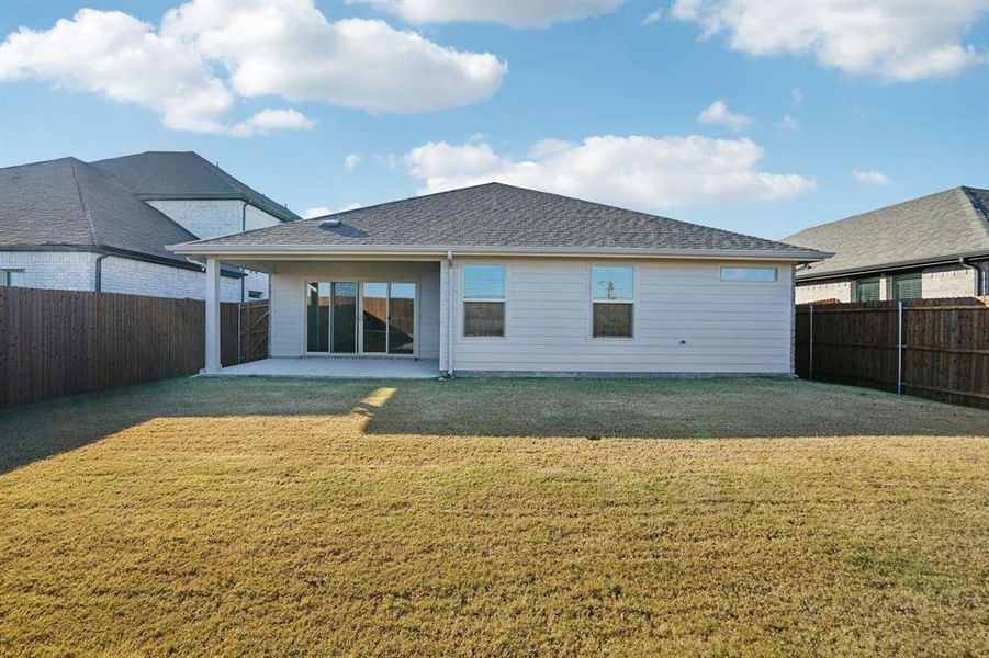 Exterior details and patio area of a home in Windmore, Princeton (Image 24).