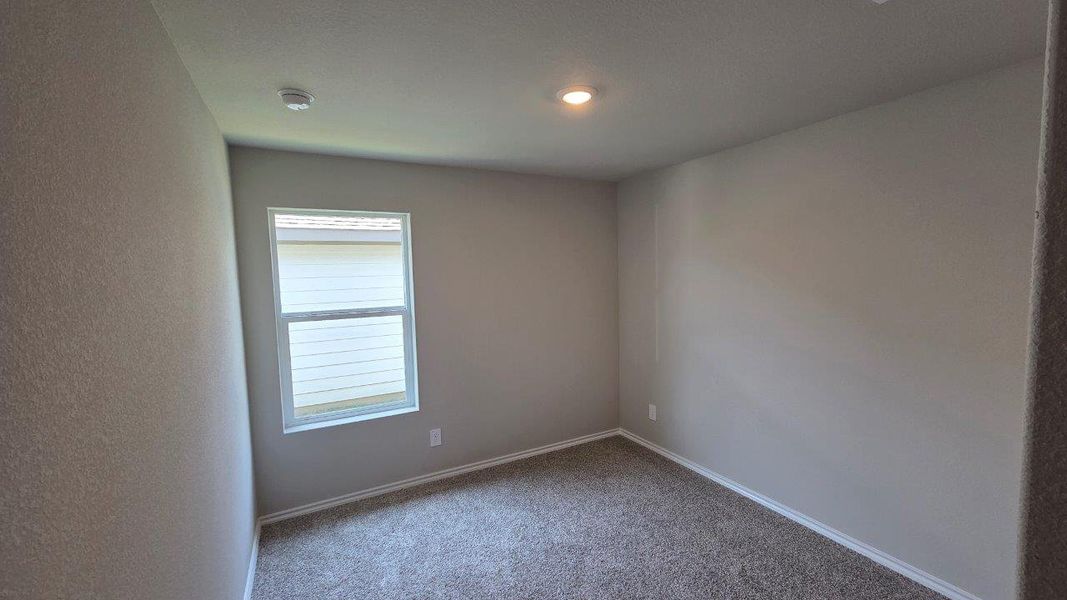 Spacious, unfurnished interior of a new home in Lonestar at Liberty Trails, Fort Worth (Image 18).