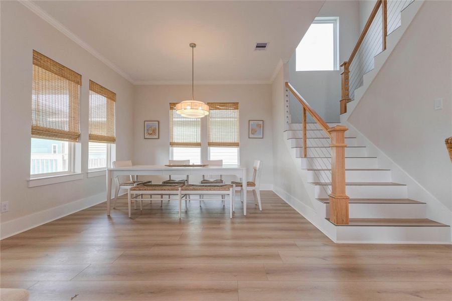 Furnished interior view inside a new home in , Galveston (Image 38).