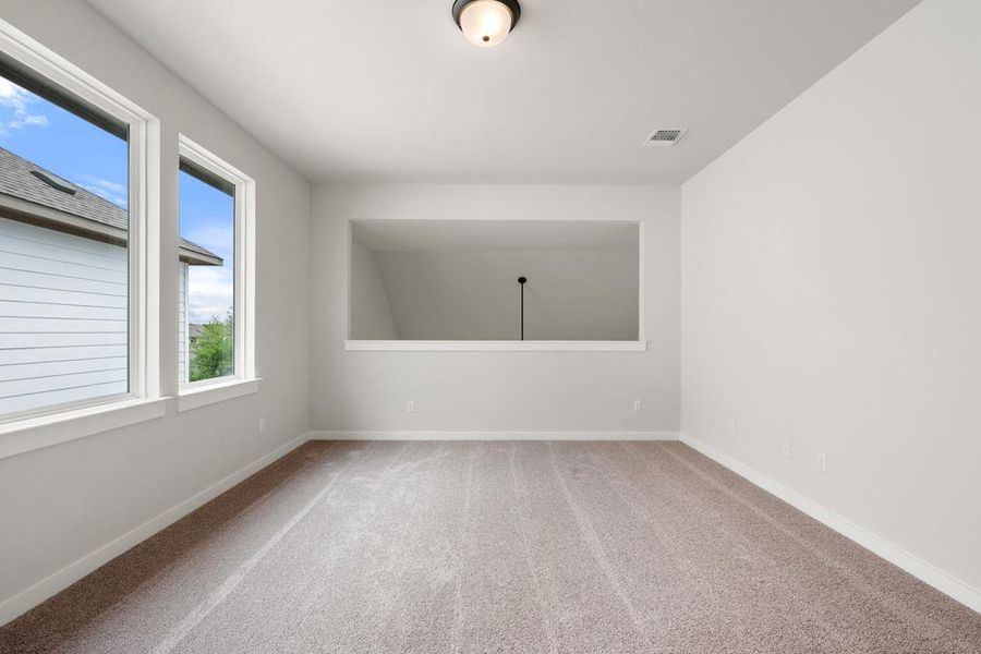 Spacious, unfurnished interior of a new home in Heritage, Dripping Springs (Image 34).