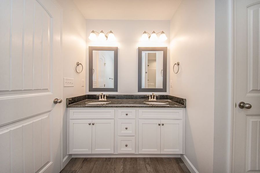Representative furnished interior of a home built from the Arcadimont by Enchanted Homes in Lonesome Dove, San Antonio (Image 11).