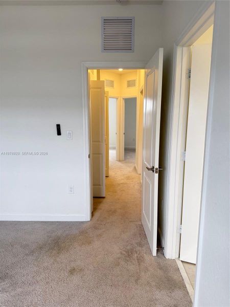 Image 33 of a home in .