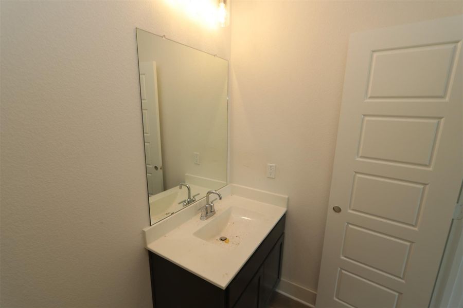 Furnished interior view inside a new home in Lago Mar, Santa Fe (Image 7). Furnished interior view inside a new home in Lago Mar, Santa Fe (Image 7).