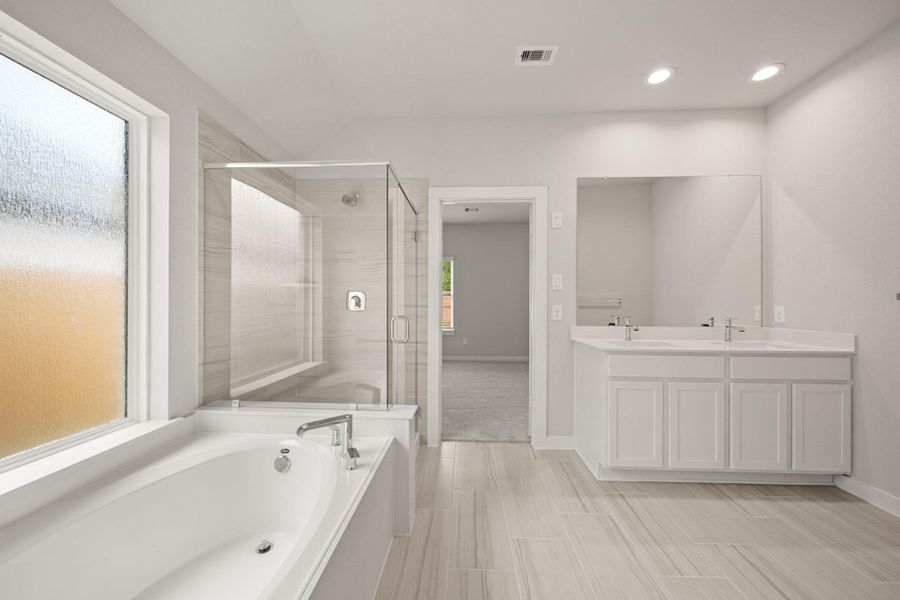 Furnished interior view inside a new home in Barton Creek Ranch, Conroe (Image 7). Furnished interior view inside a new home in Barton Creek Ranch, Conroe (Image 7).