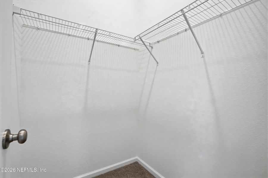 Spacious, unfurnished interior of a new home in , Jacksonville (Image 27).