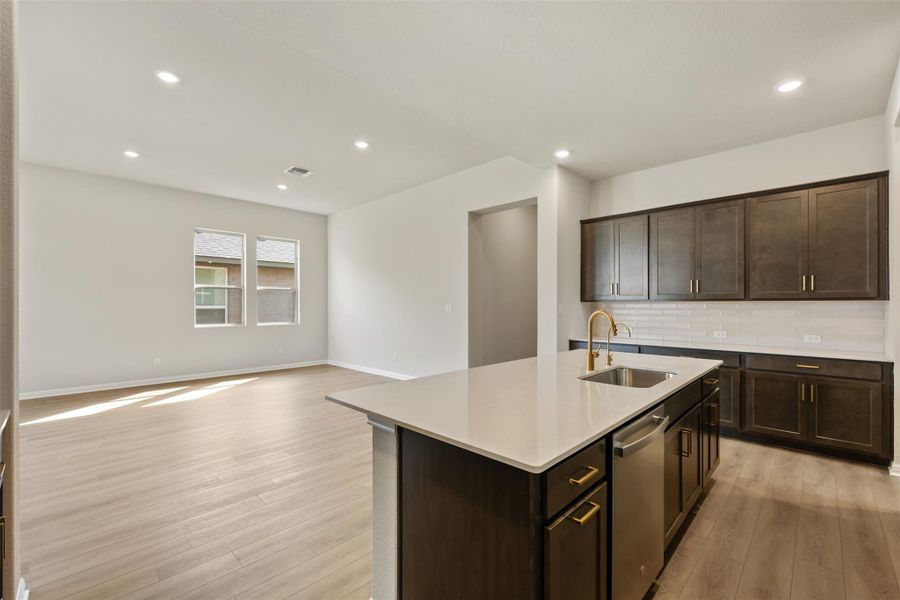 Representative images and renderings are for illustrative purposes. Actual structural options and design finishes of home may vary. Representative images and renderings are for illustrative purposes. Actual structural options and design finishes of home may vary.