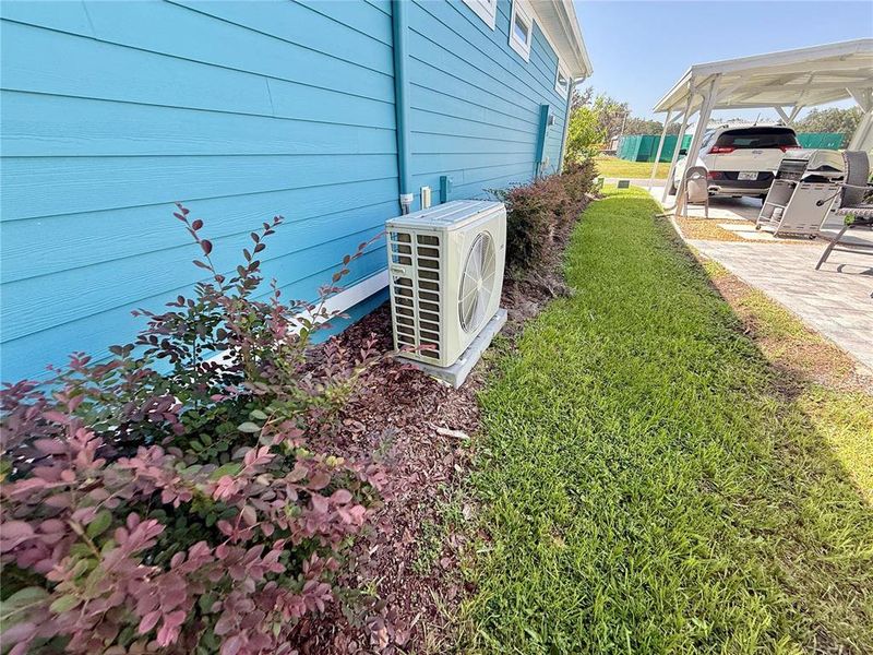 Front exterior of a new home in , Oxford, FL, highlighting curb appeal (Image 21).